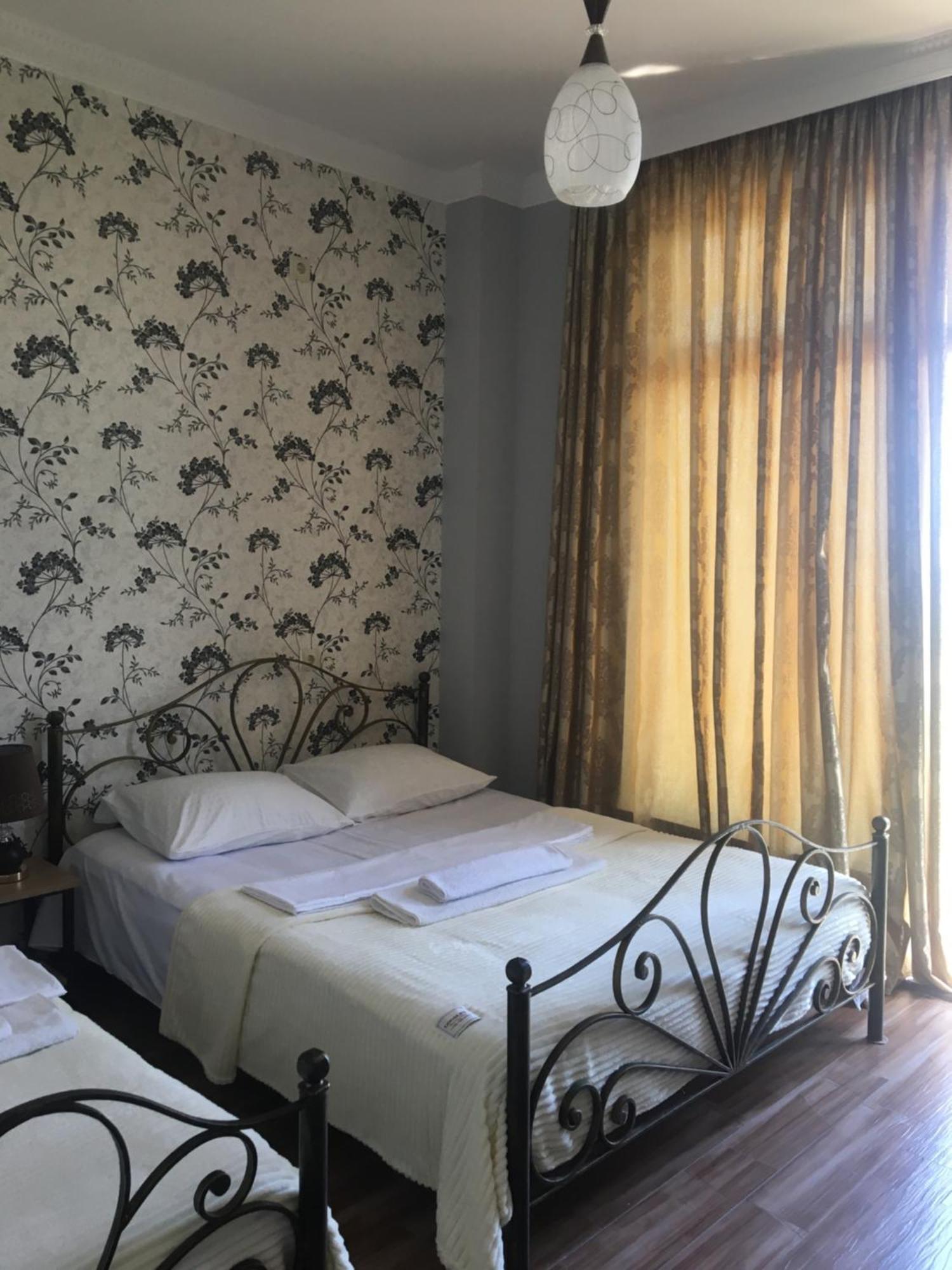 Hotel Twins G&G Kobuleti Ngoại thất bức ảnh
